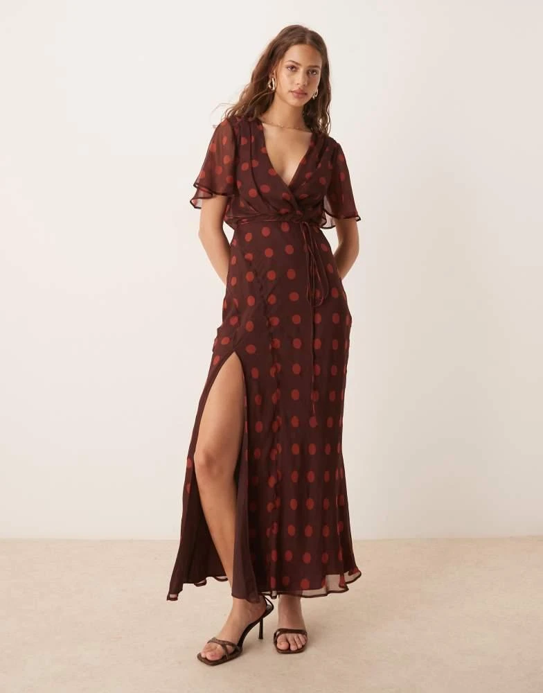 Miss Selfridge Petite lace trim button through maxi dress in black rose print On Sale Now with Up to 32% Off | Discover Exclusive Deals & Savings at BeyondStyle Authentic Miss Selfridge Petite lace trim button through maxi dress in black rose print On Sale Now with Up to 32% Off | Discover Exclusive Deals & Savings at BeyondStyle Authentic