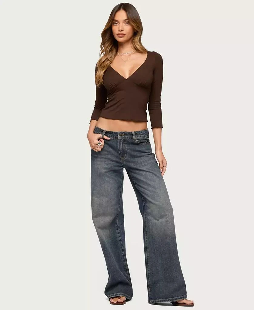 Edikted Women
s Cassisy Quarter Sleeve Wide V Neck Top 3