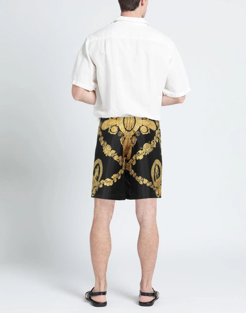 Versace Shorts
Bermuda 3