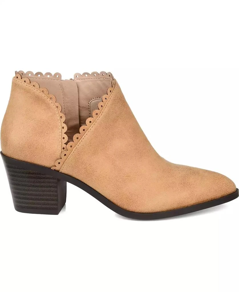 Journee Collection Women's Tessa Scalloped Block Heel Booties 18