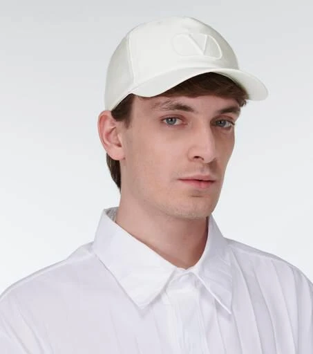 Valentino VLogo silk cap 2