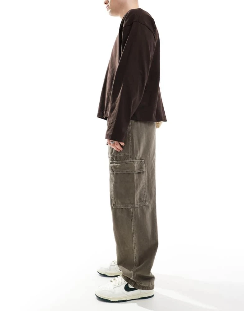 Pull&Bear Pull&Bear contrast stitch wide leg cargo in brown 5