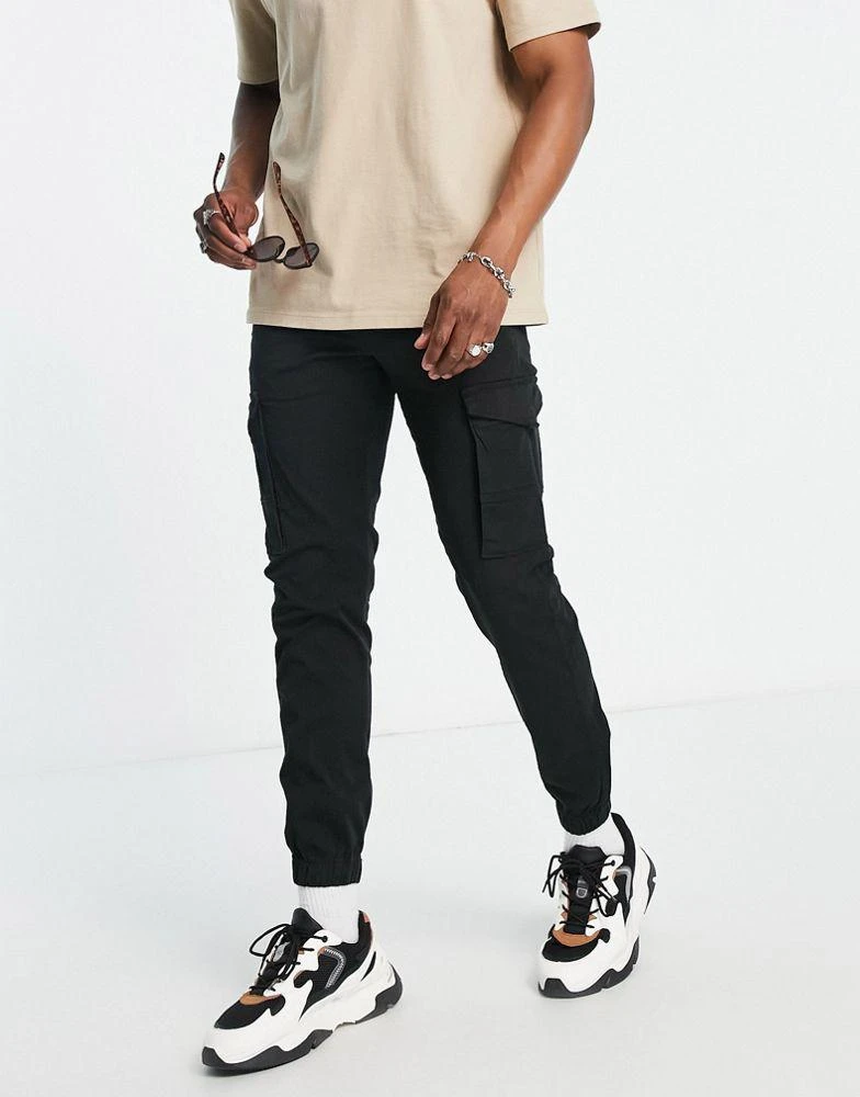 Jack & Jones Jack & Jones Intelligence cuffed cargo trouser in black 4