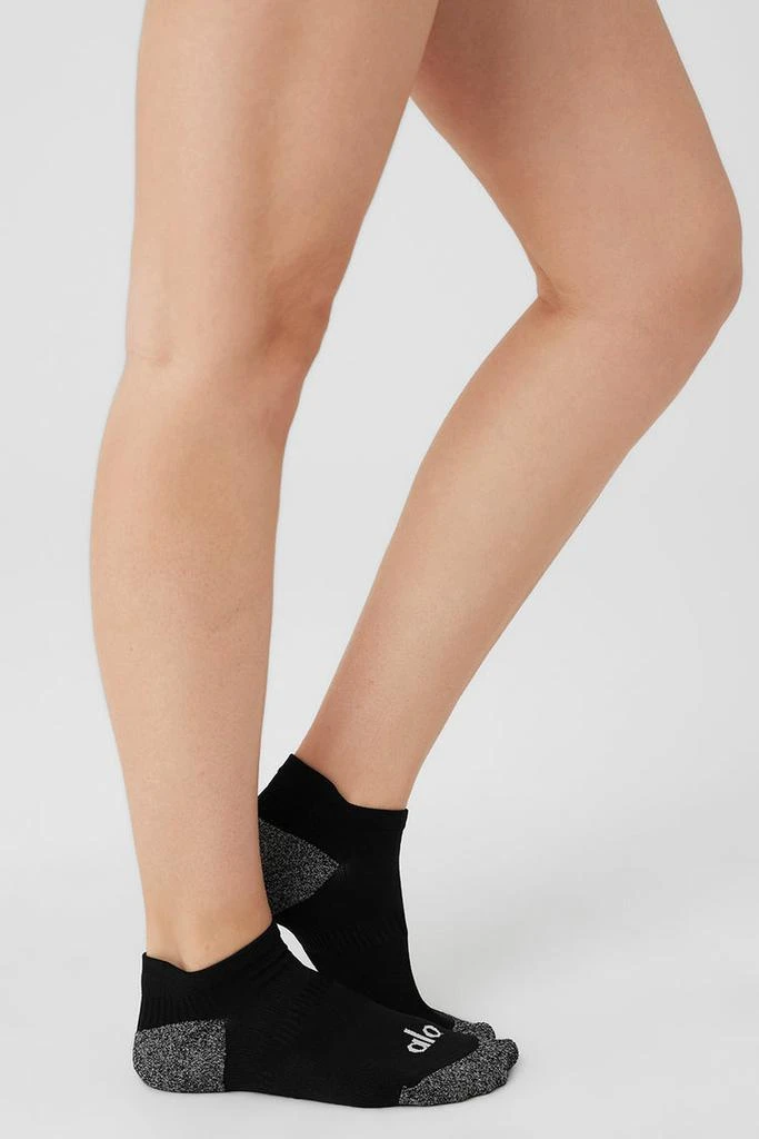 Alo Women's Performance Tab Sock - Black/White 3