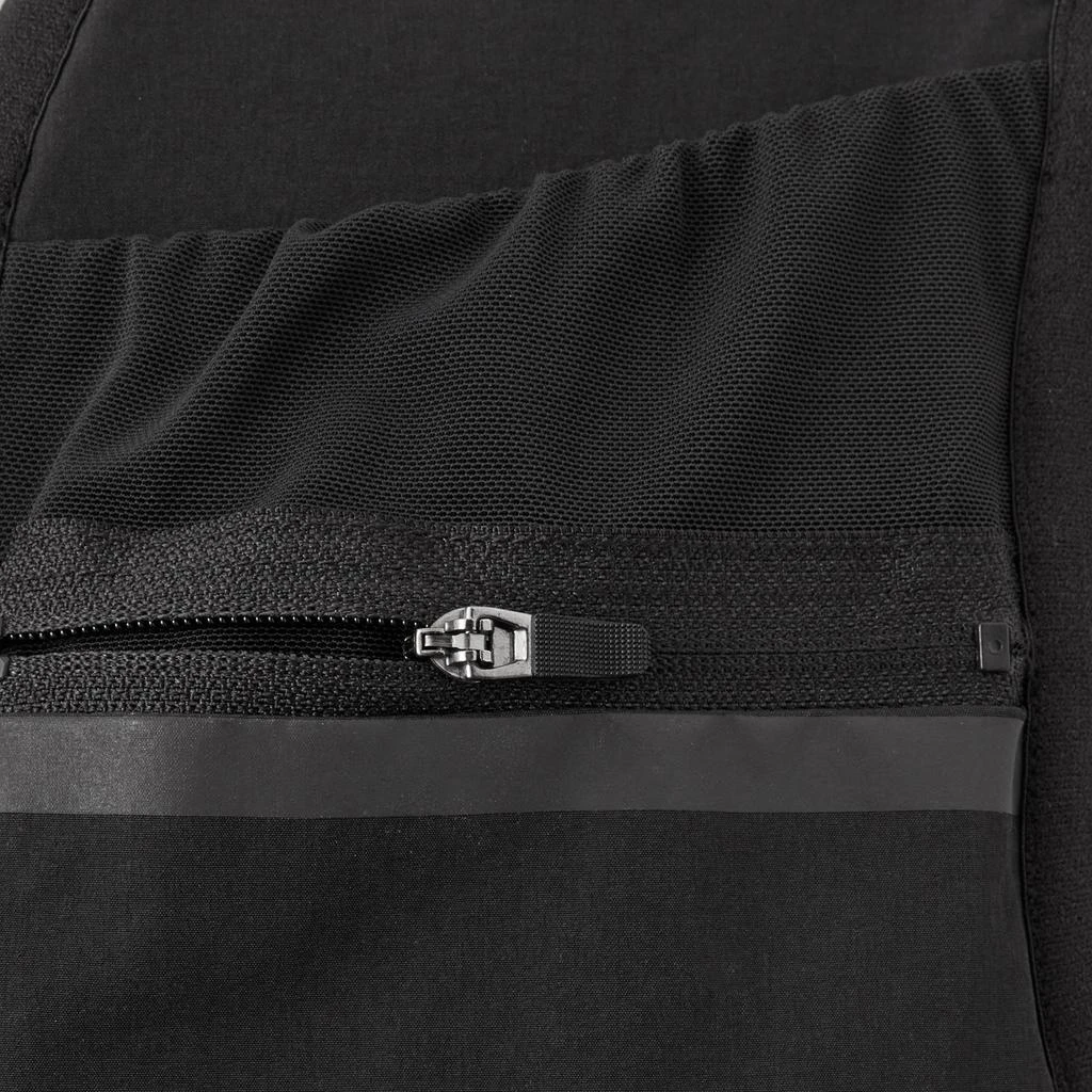 Myprotein MP Hydration Vest 4