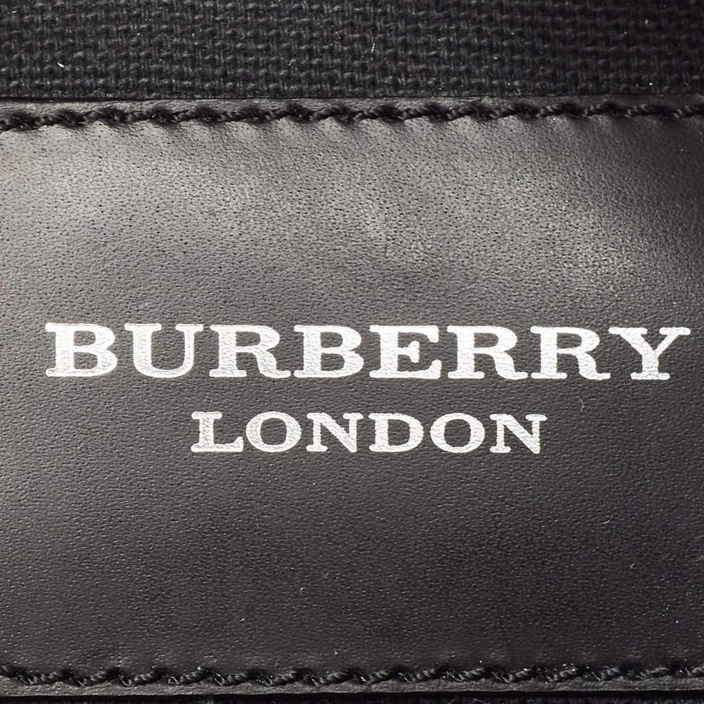 Burberry Burberry White Leather Cylinder Shoulder Bag 10