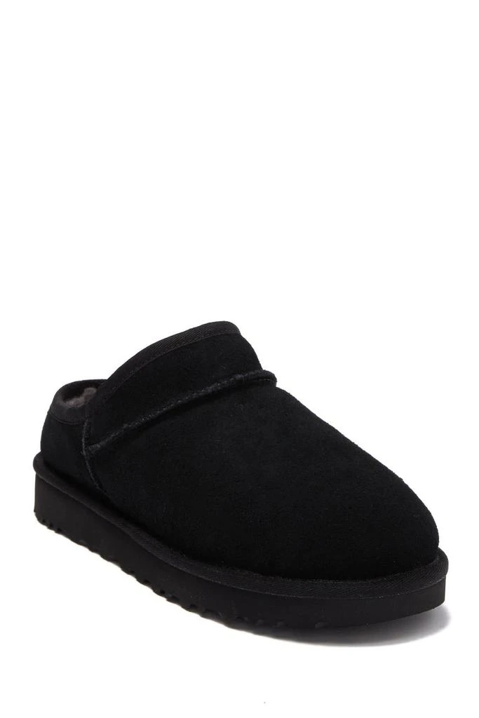 UGG® Classic Slipper 1