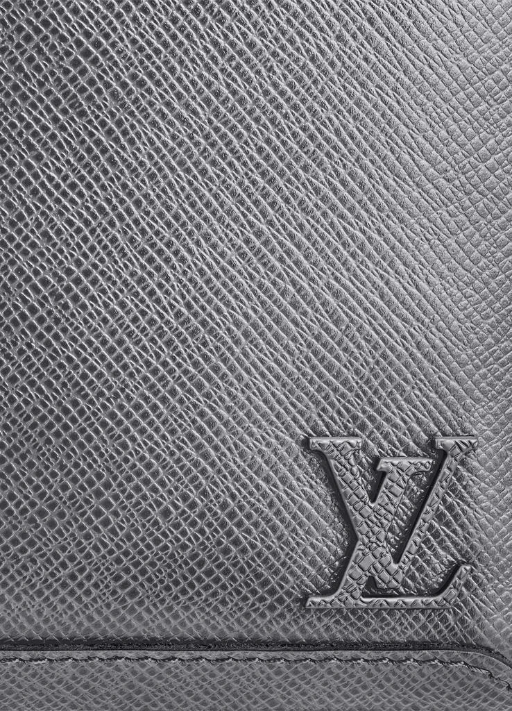 LOUIS VUITTON Avenue Slingbag 6