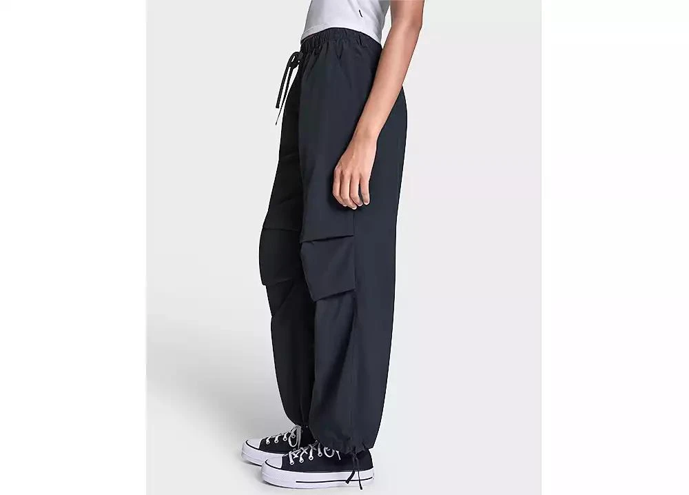 Converse Women
s Loose-Fit Tech Pants 3