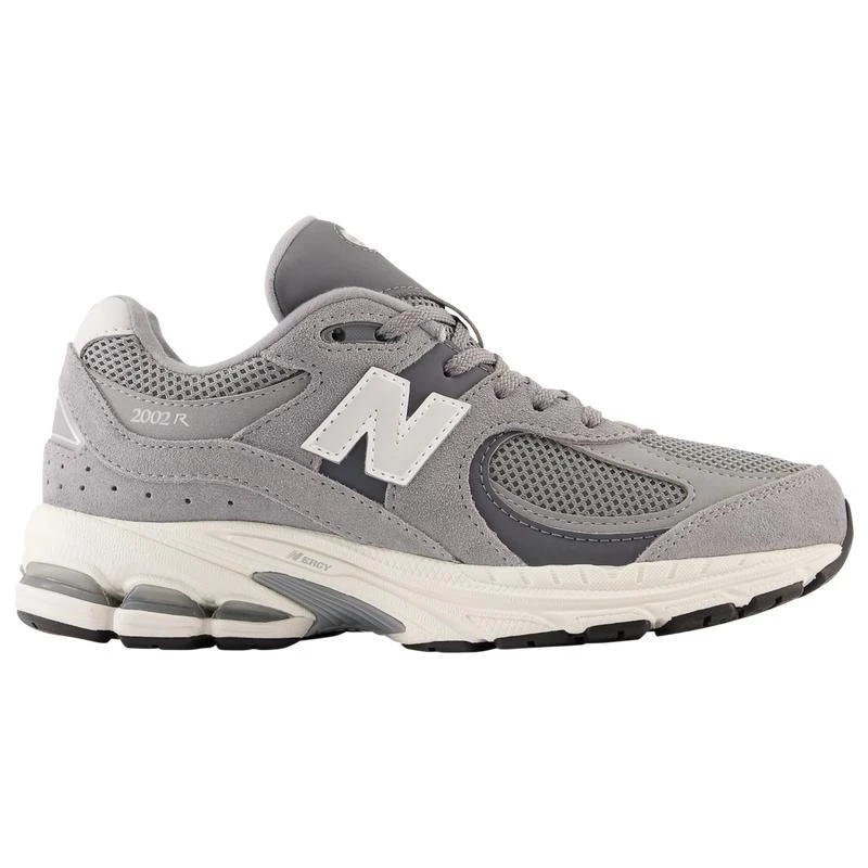 New Balance New Balance 2002R - Boys
Grade School