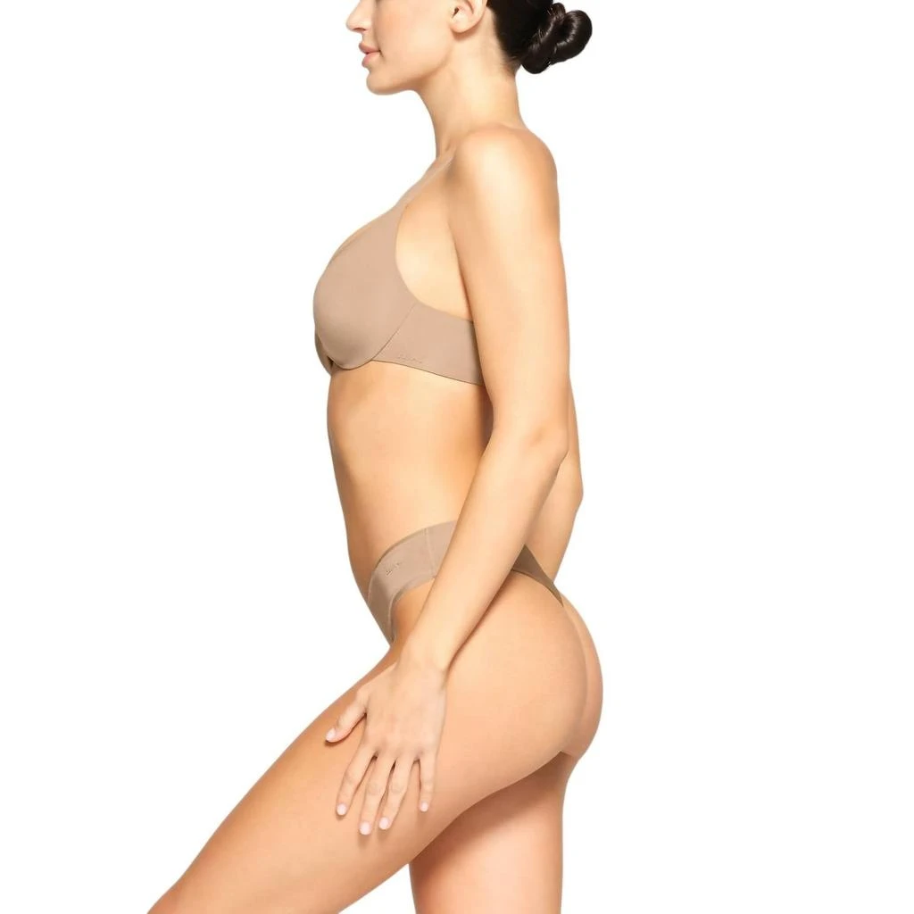 SKIMS Skims - Wireless Form Push up Bra 2