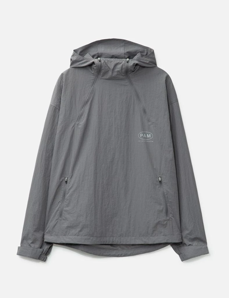 Perks and Mini CHOOSE ENTR
ACTE SPRAY JACKET