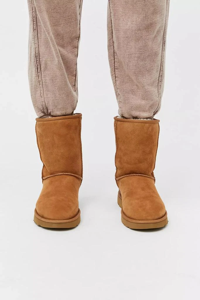 UGG UGG Women's Classic II Boot 3
