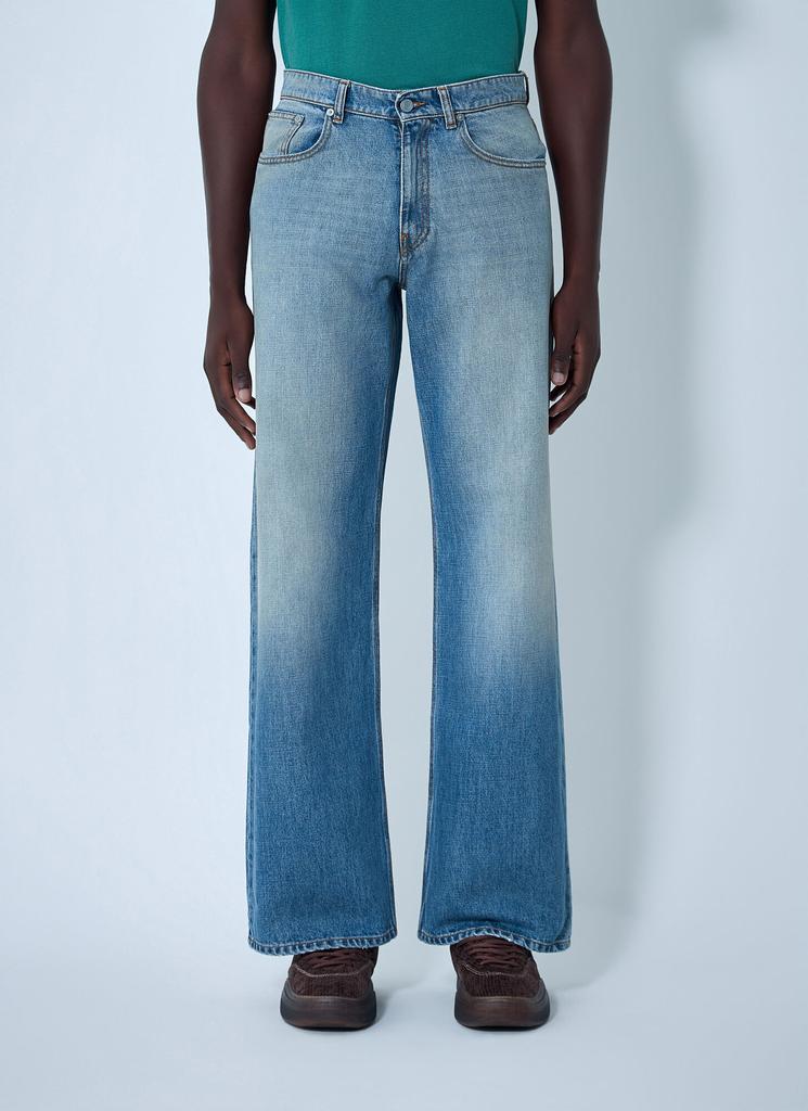 Shop Breakwater Wash Jeans on Sale at BeyondStyle – Get 35% Off