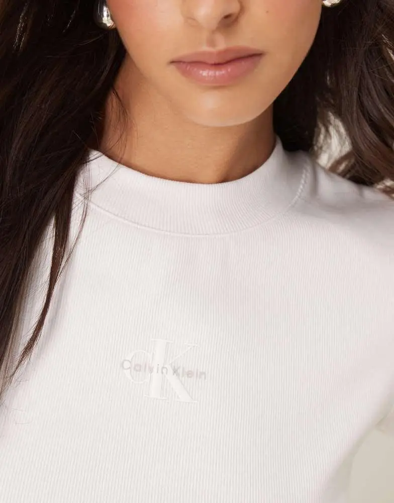 Calvin Klein Calvin Klein Jeans monologo baby tee in white 2