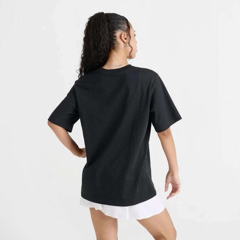 NIKE Women
s Nike Dept Loose Short-Sleeve Graphic T-Shirt 4