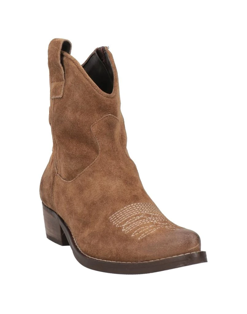 1725.A Ankle boot 2