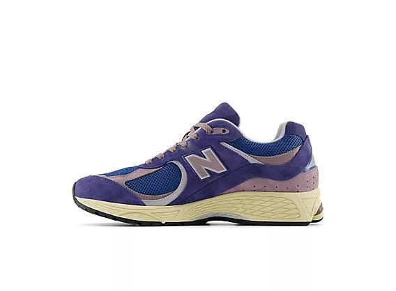 New Balance 2002R 3