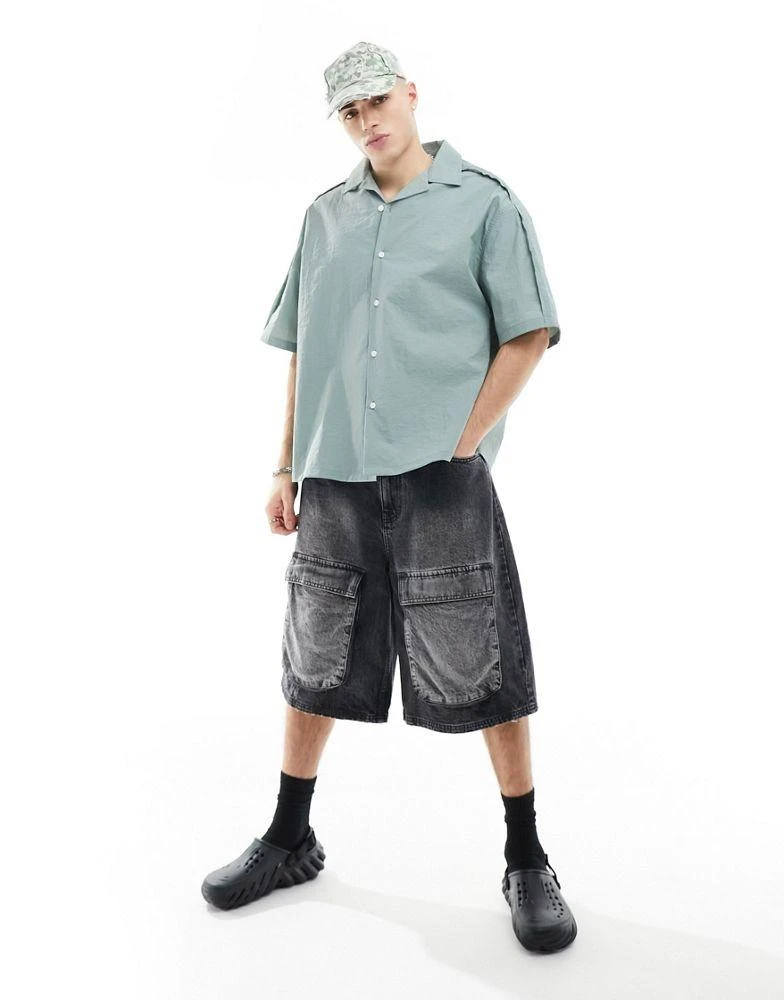 COLLUSION COLLUSION techy short sleeve revere shirt with raw seam detail in blue 3