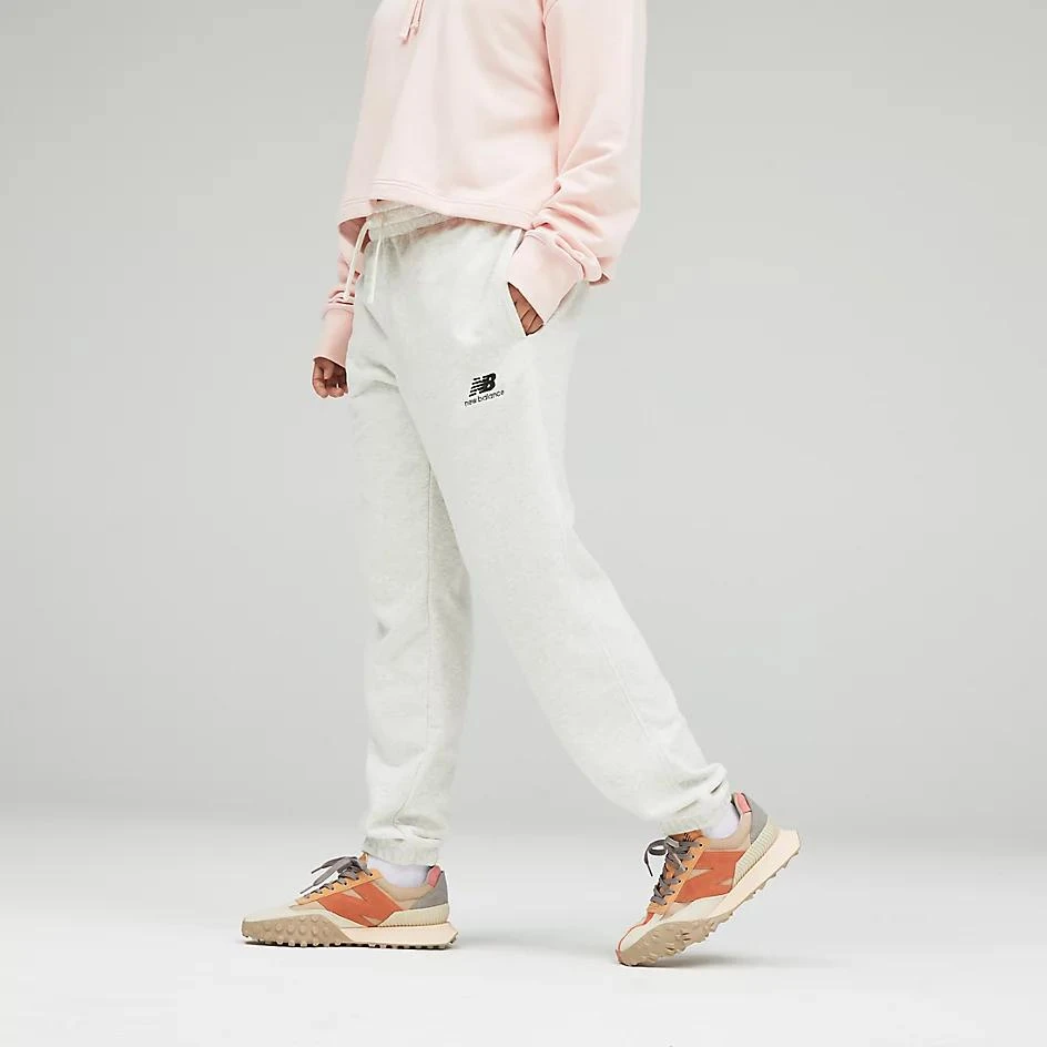 New Balance Uni-ssentials French Terry Sweatpant 2