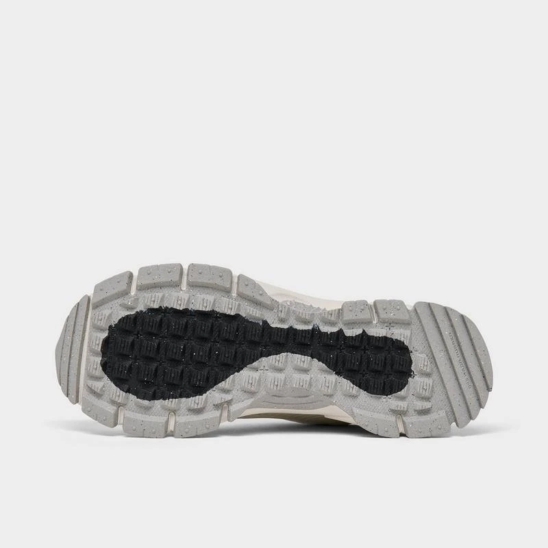 NIKE Women's Nike Zoom Vomero Roam Casual Shoes 6