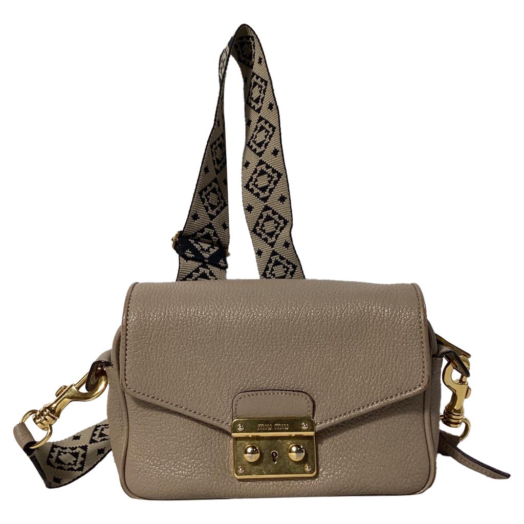 ミュウミュウ正規品/関税送料込み IVY Patent Crossbody Bag Miu Miu IVY Patent Crossbody Bag - Crossbody Bags - BeyondStyle