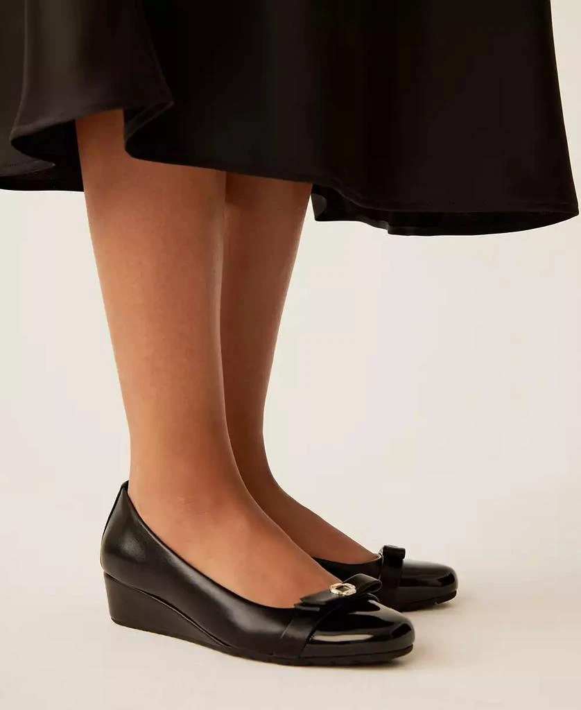 Anne Klein Women's Mesa Bow Detail Wedge Ballet Flats 8