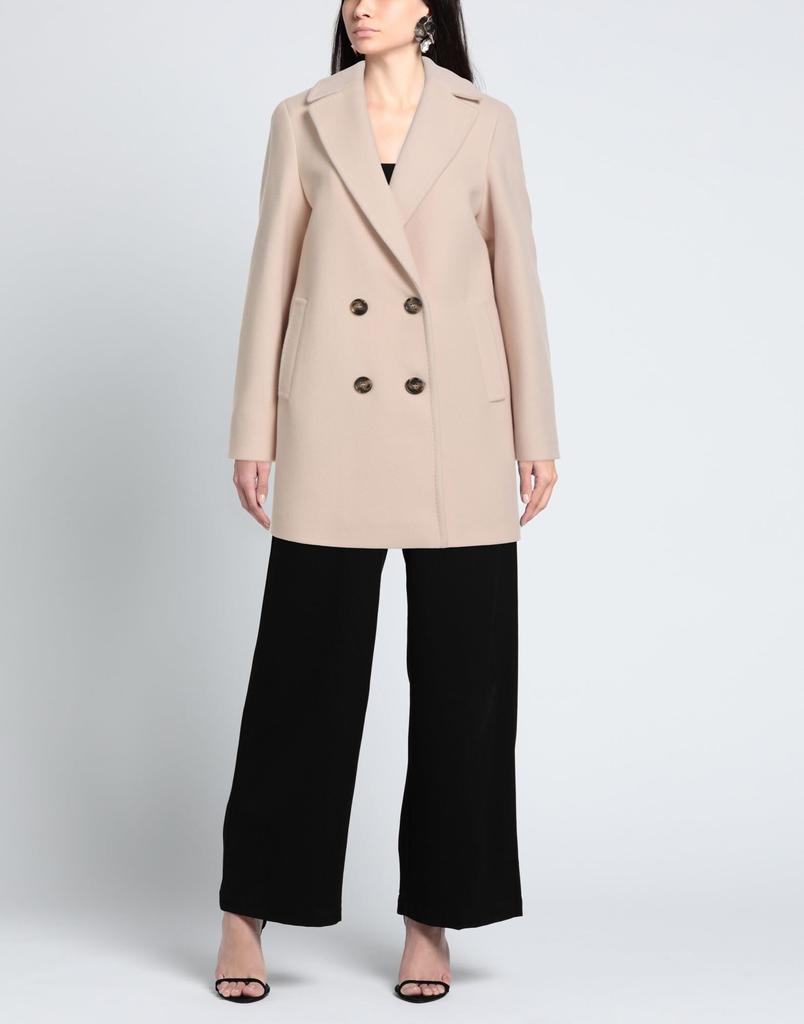 Maximilian Coat