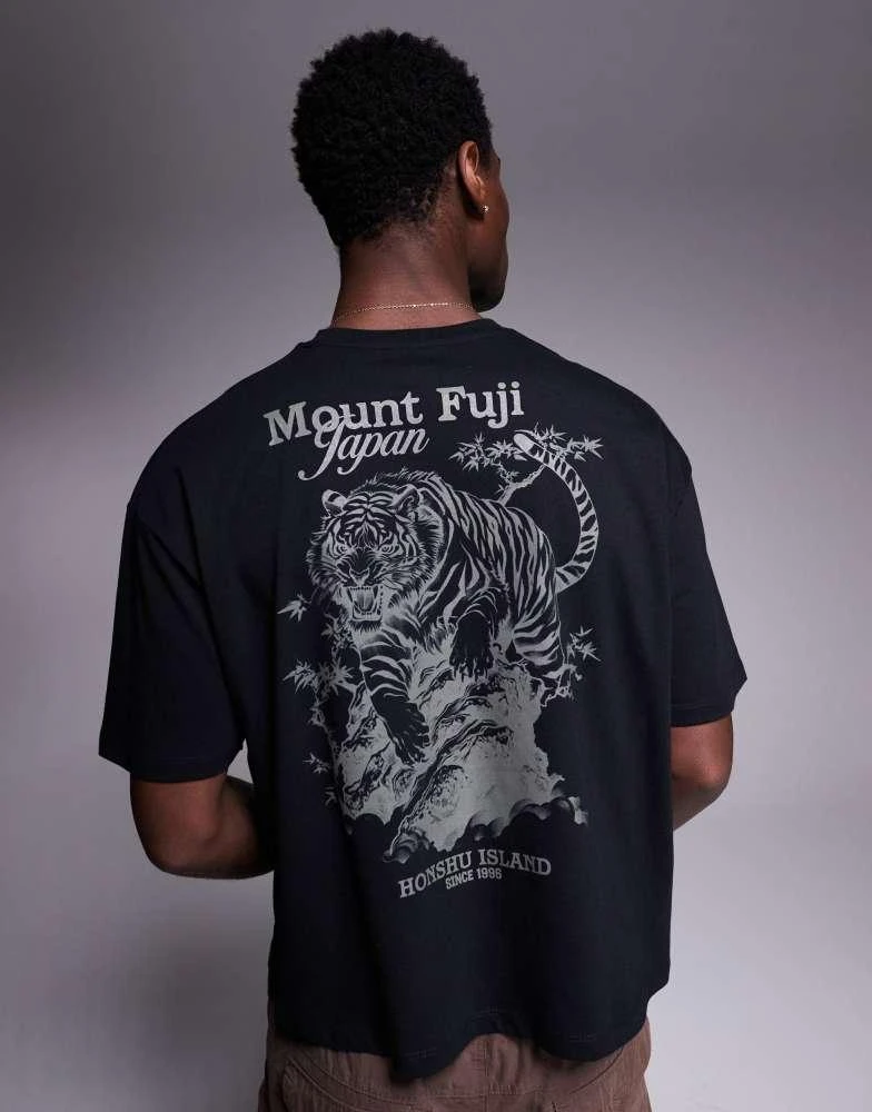 ASOS ASOS DESIGN boxy oversized t-shirt with dragon graphic in black 1