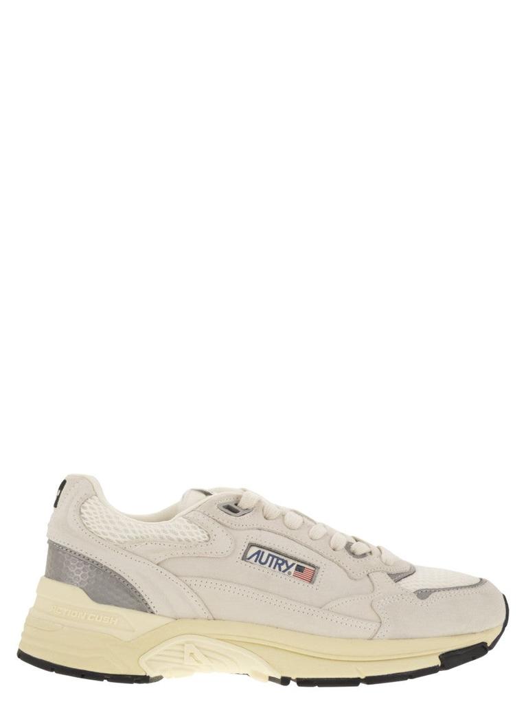 Autry Medalist trainer in Sand/Cigar leather and suede Autry Medalist trainer in Sand/Cigar leather and suede