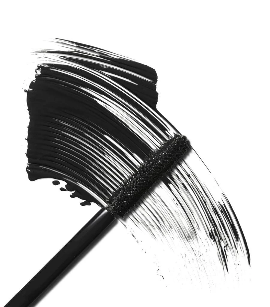 MAC In Extreme Dimension 3D Lash Mascara 2