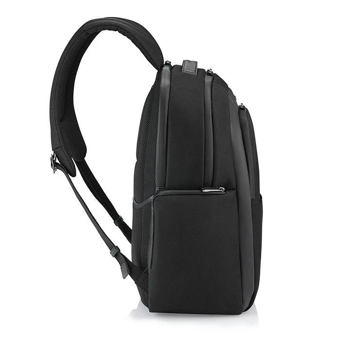 Porsche Design Bric
s Roadster Backpack L 9