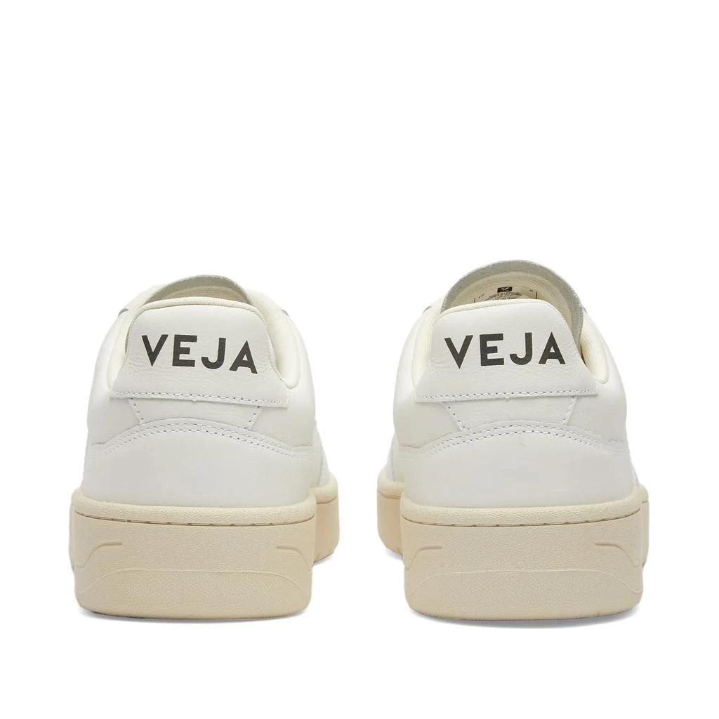 Veja Veja V-90 Organic Leather Sneaker 3