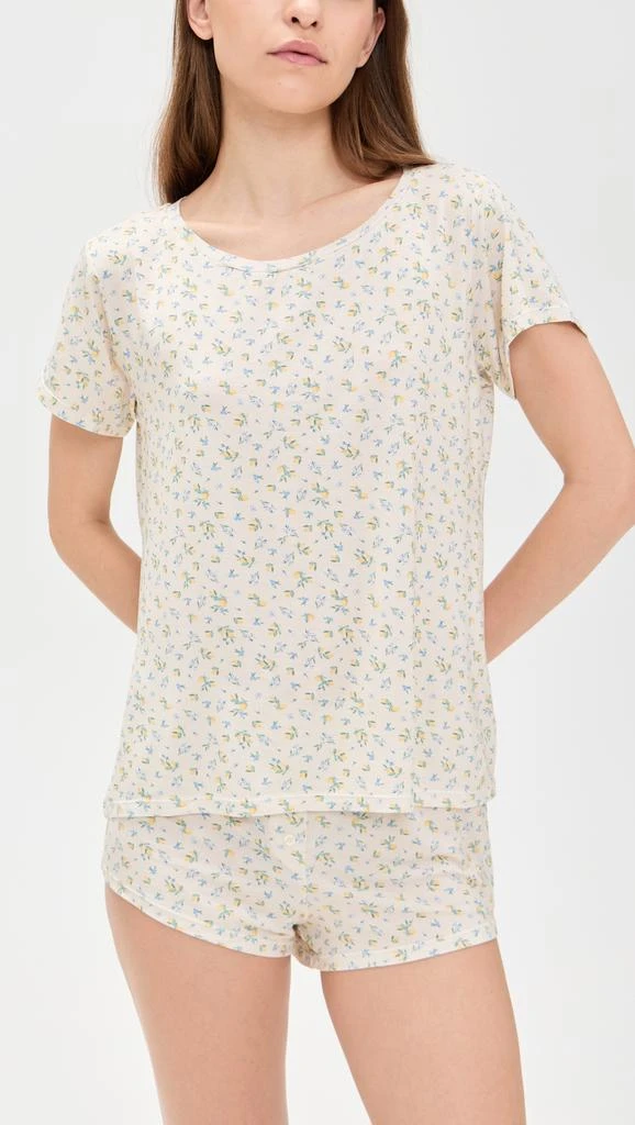 Stripe  Stare T-Shirt and Shorts Pajama Set 1