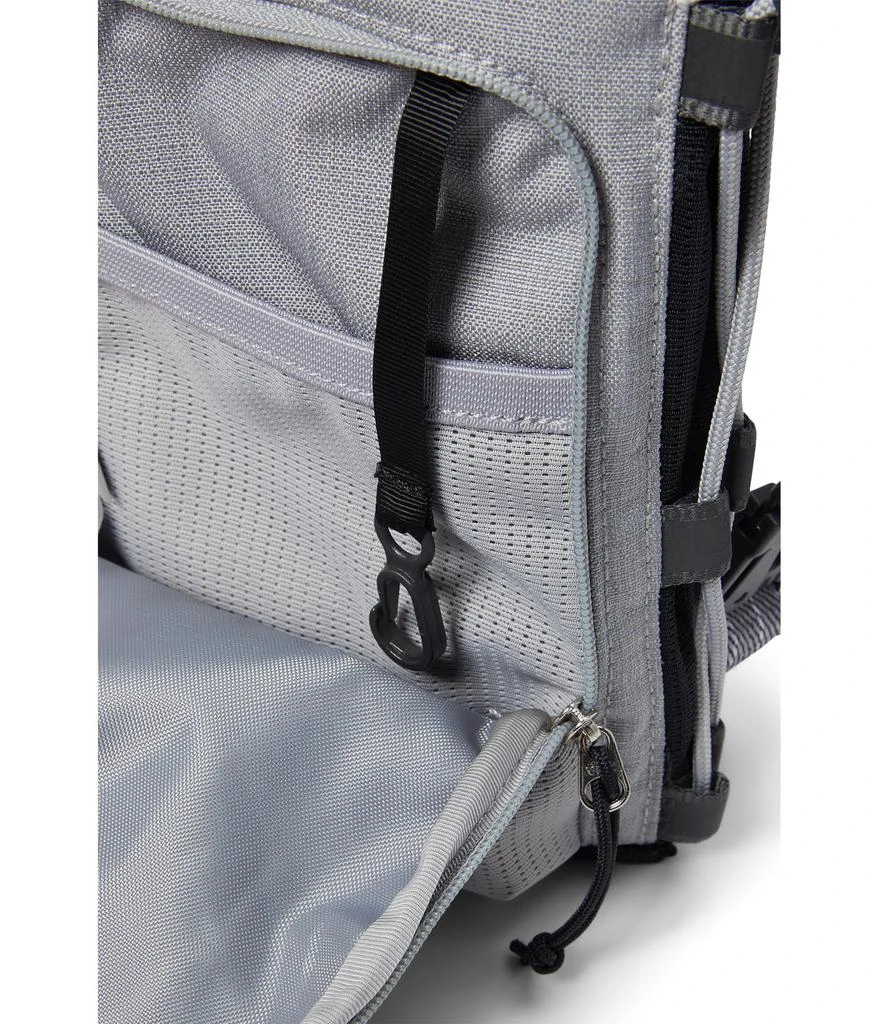 The North Face Borealis Water Bottle Holder 3
