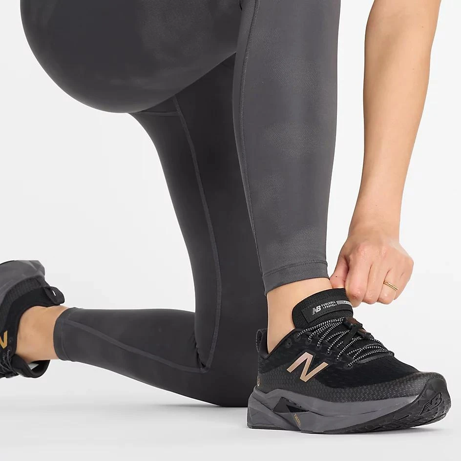 New Balance Athletics Reflective Warming High Rise Legging 27" 9