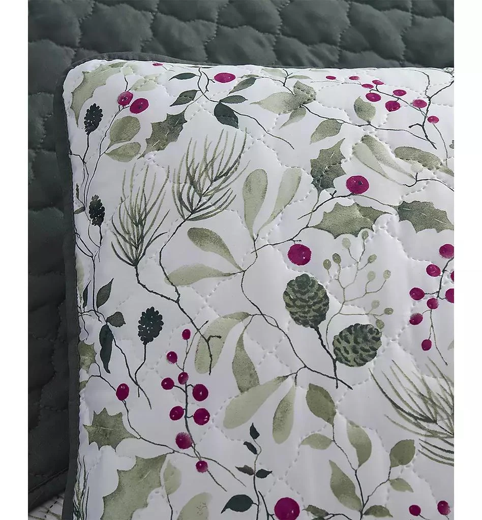 Evergreen Ivy Carol Charmeuse 2-Pc. Quilt Set 6