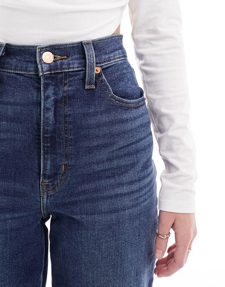 Levi's Levi's high waisted mom jeans in dark wash navy 3
