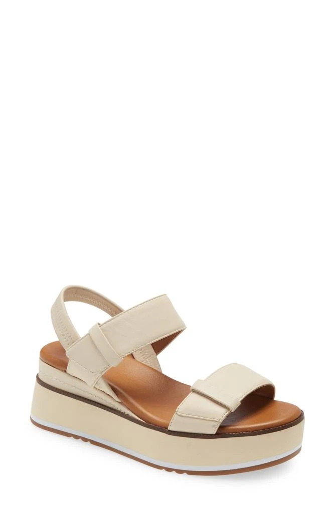 Caslon® Briana Platform Sandal 1