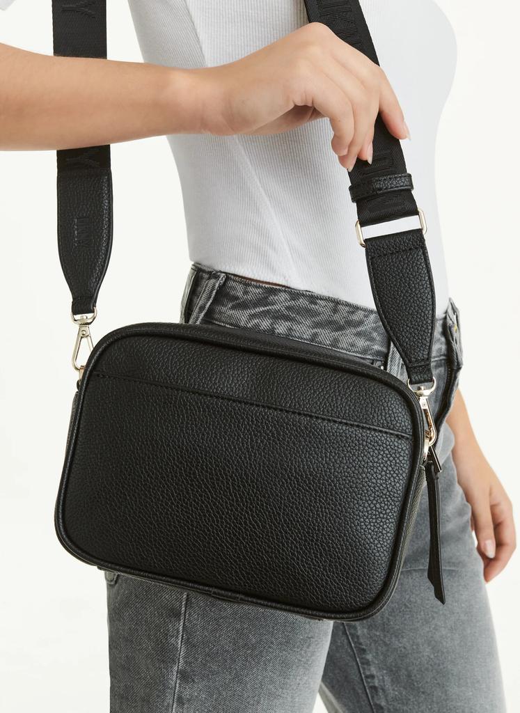 新品未使用 再値下げ‼️DKNY カメラバッグ DKNY cross body bag Bryant Camera Bag Blk / Gold | Buy bags