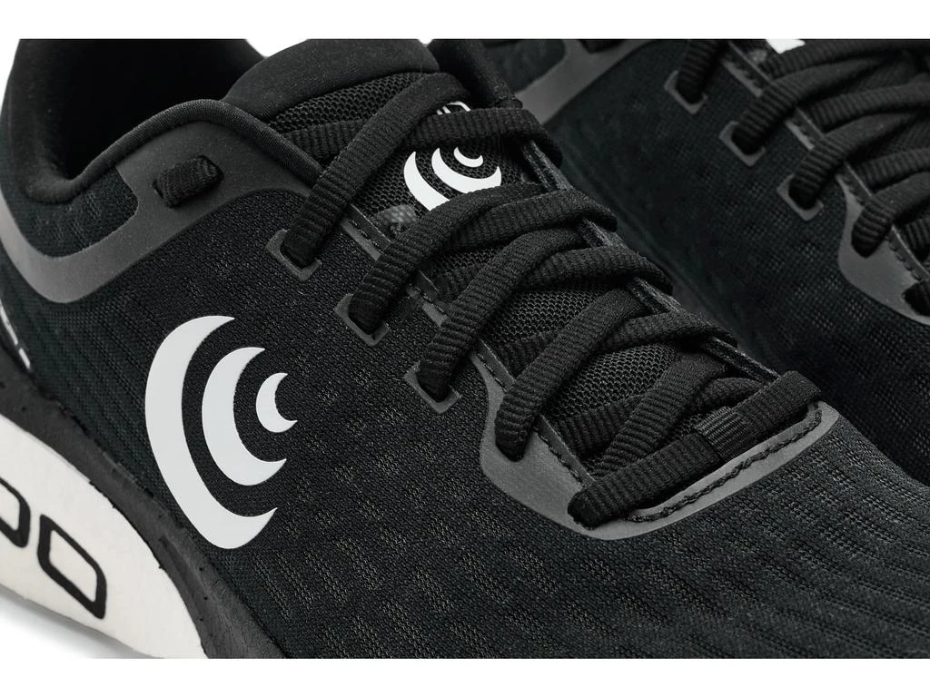 TOPO ATHLETIC Specter 2 6