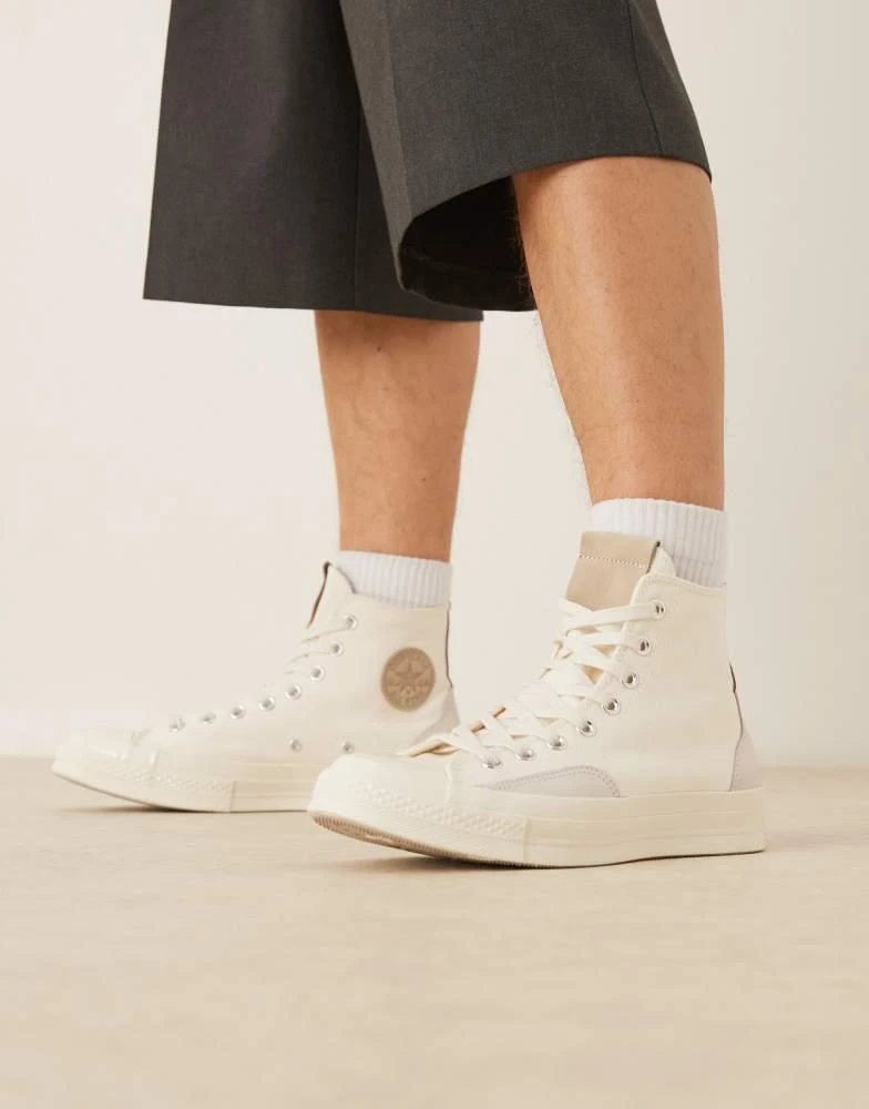 Converse Converse Chuck 70 Hi trainers with mixed material in off white