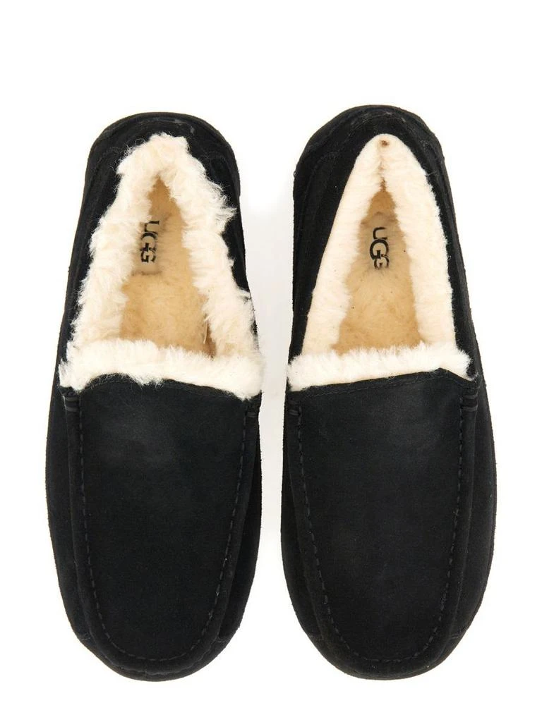 UGG UGG Slip-On Loafer "Linscot" 6