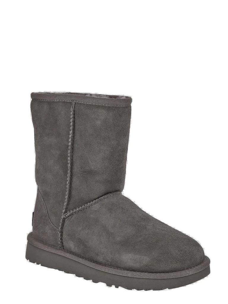 UGG UGG Classic Short II Round Toe Boots 2