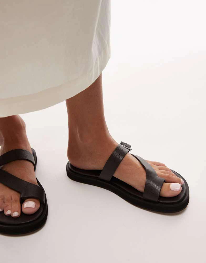Topshop Topshop Premium Kimberley real leather flat sandal in black 2