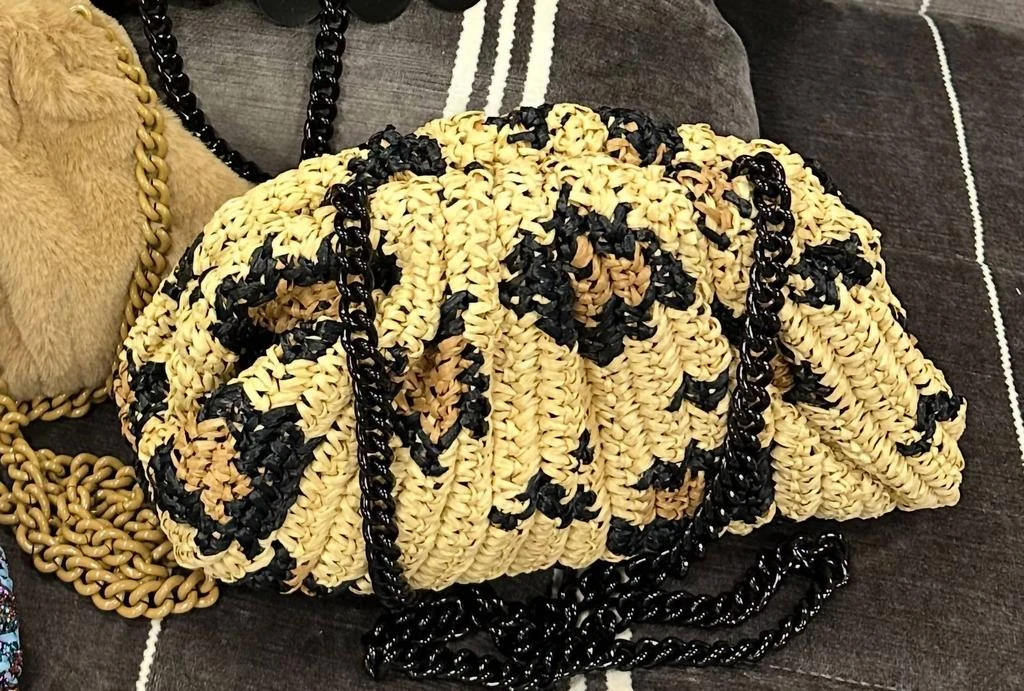 Maria La Rosa Maria La Rosa - Women
s Game Crochet Animalia Clutch Bag 4