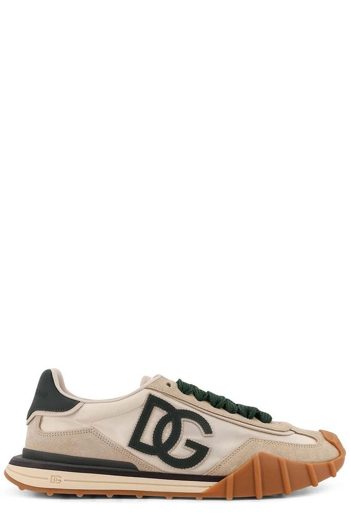 Dolce 
Gabbana Dolce 
Gabbana DG Logo Patch Sneakers 1