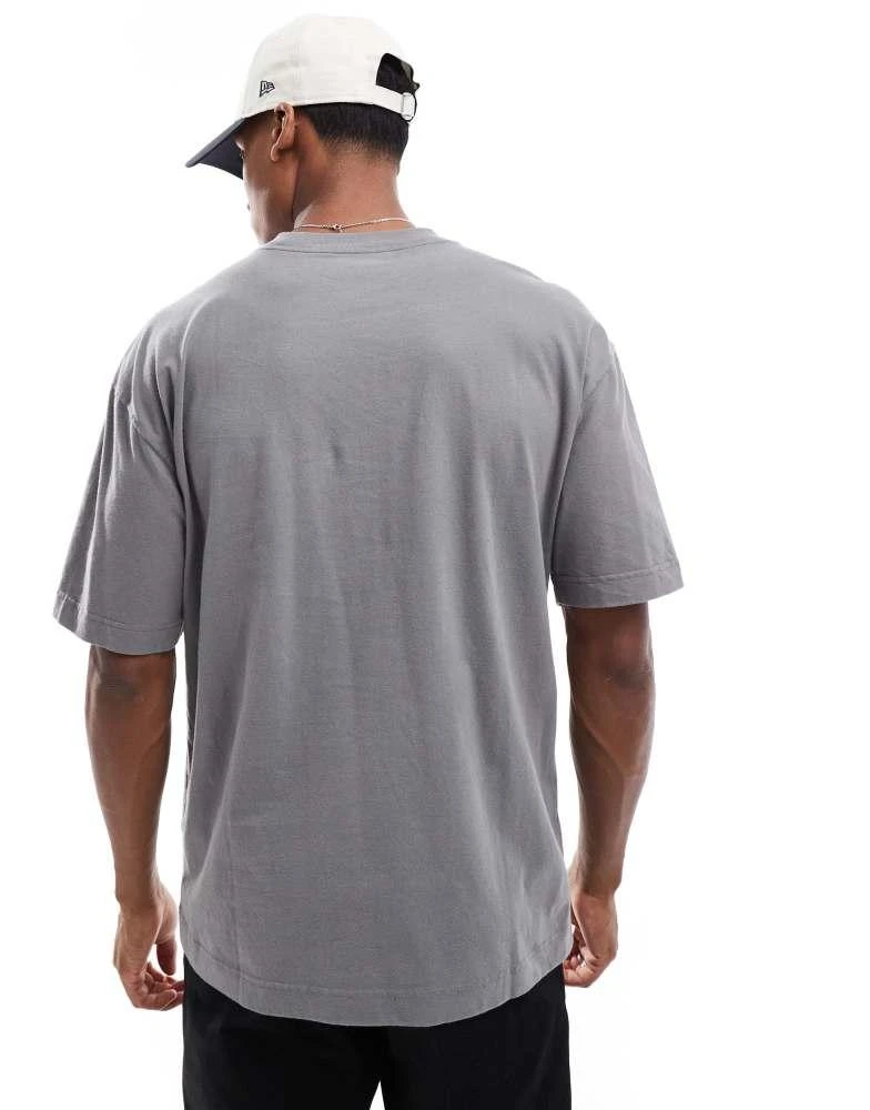 HOLLISTER Hollister heavyweight boxy fit washed t-shirt in grey 4