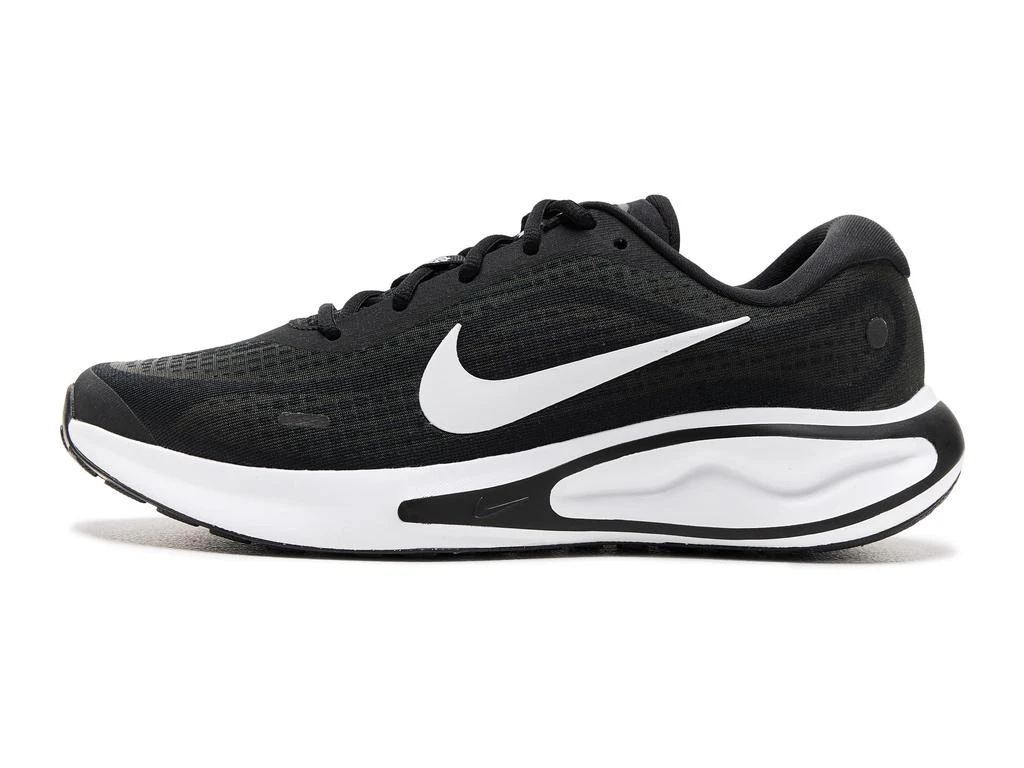 NIKE Journey Run 4
