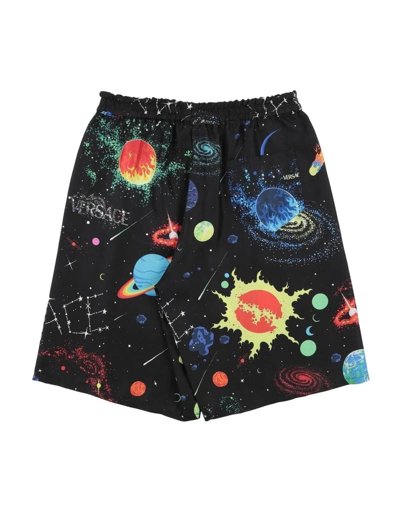 VERSACE YOUNG Shorts 
Bermuda 2